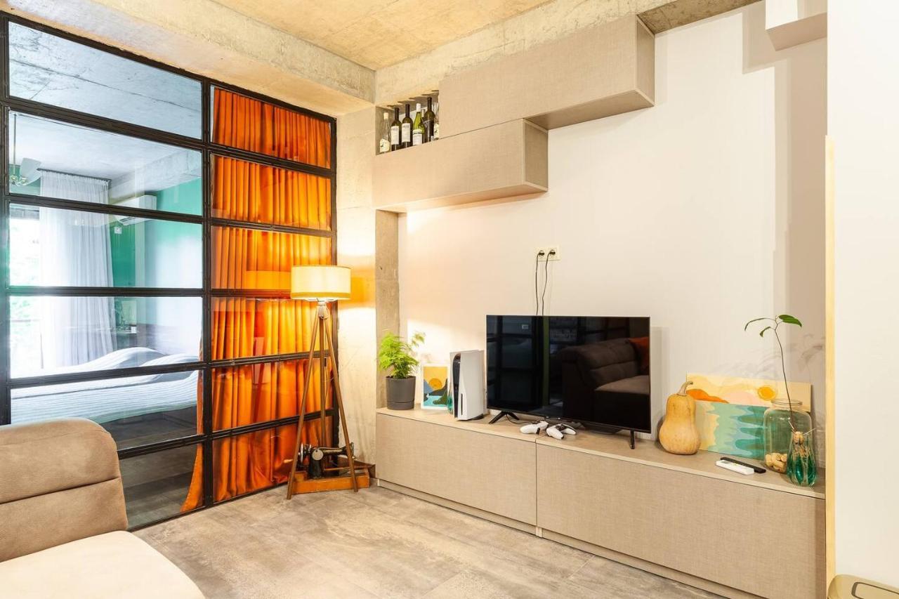 Veli Group Apartment Near White Bridge ° Kutaiszi Kültér fotó