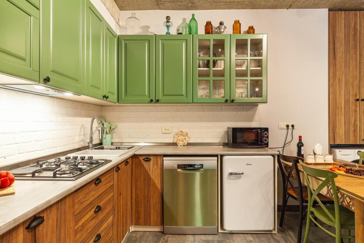 Veli Group Apartment Near White Bridge ° Kutaiszi Kültér fotó