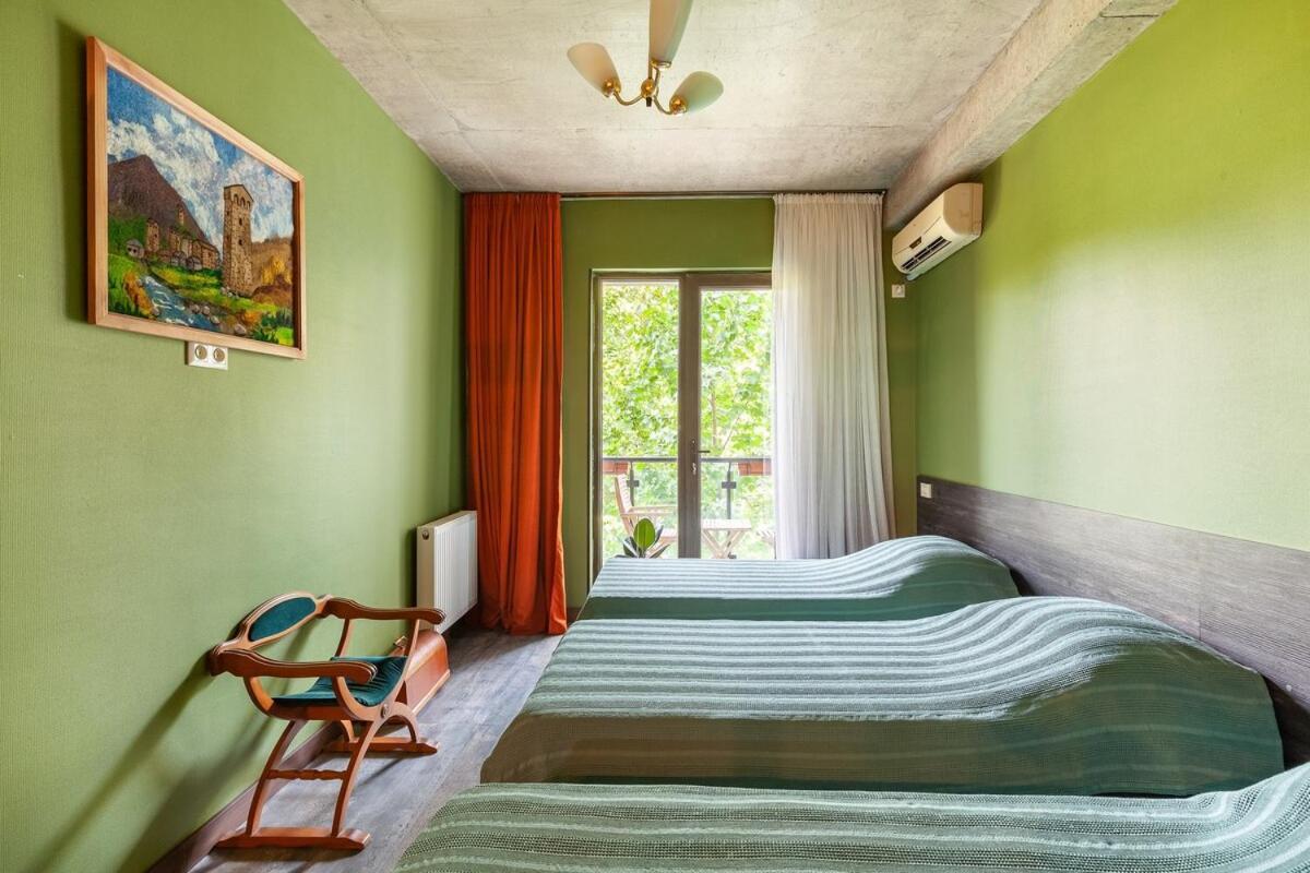 Veli Group Apartment Near White Bridge ° Kutaiszi Kültér fotó